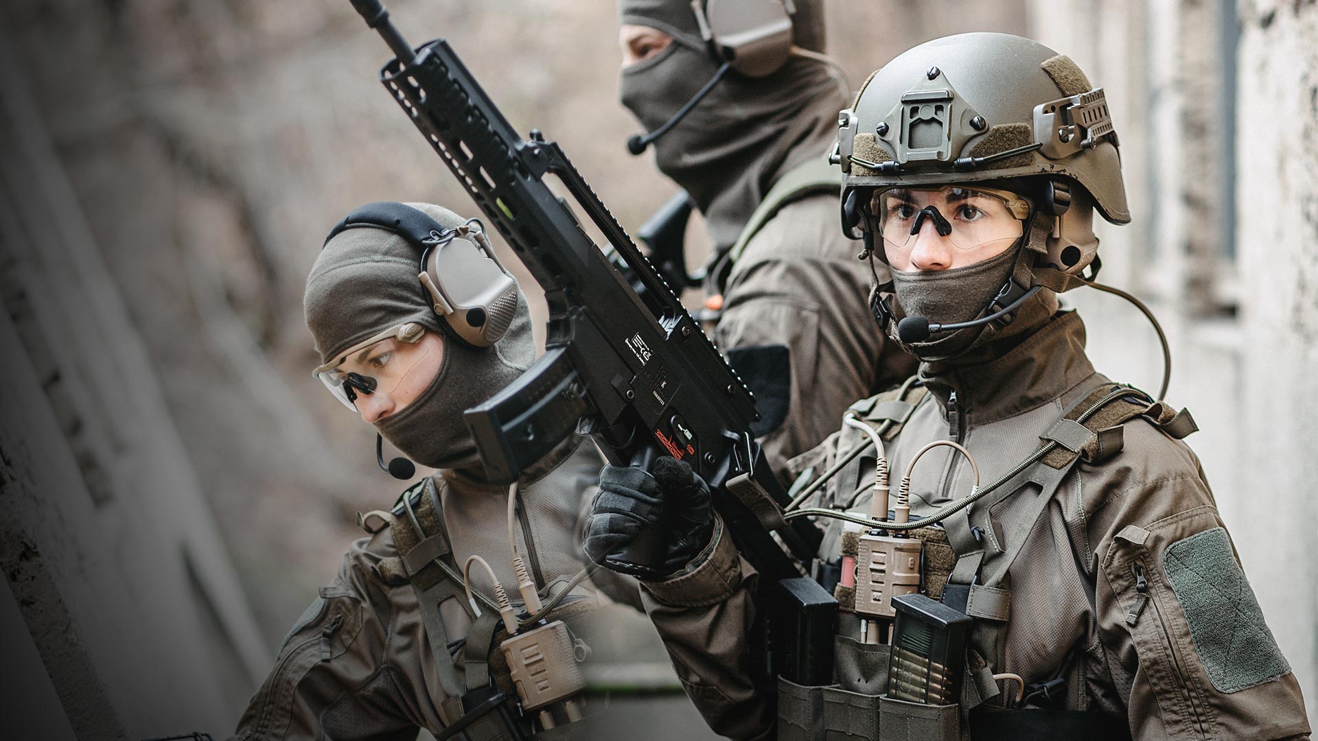 SWAT headsets, radio & communication gear | INVISIO